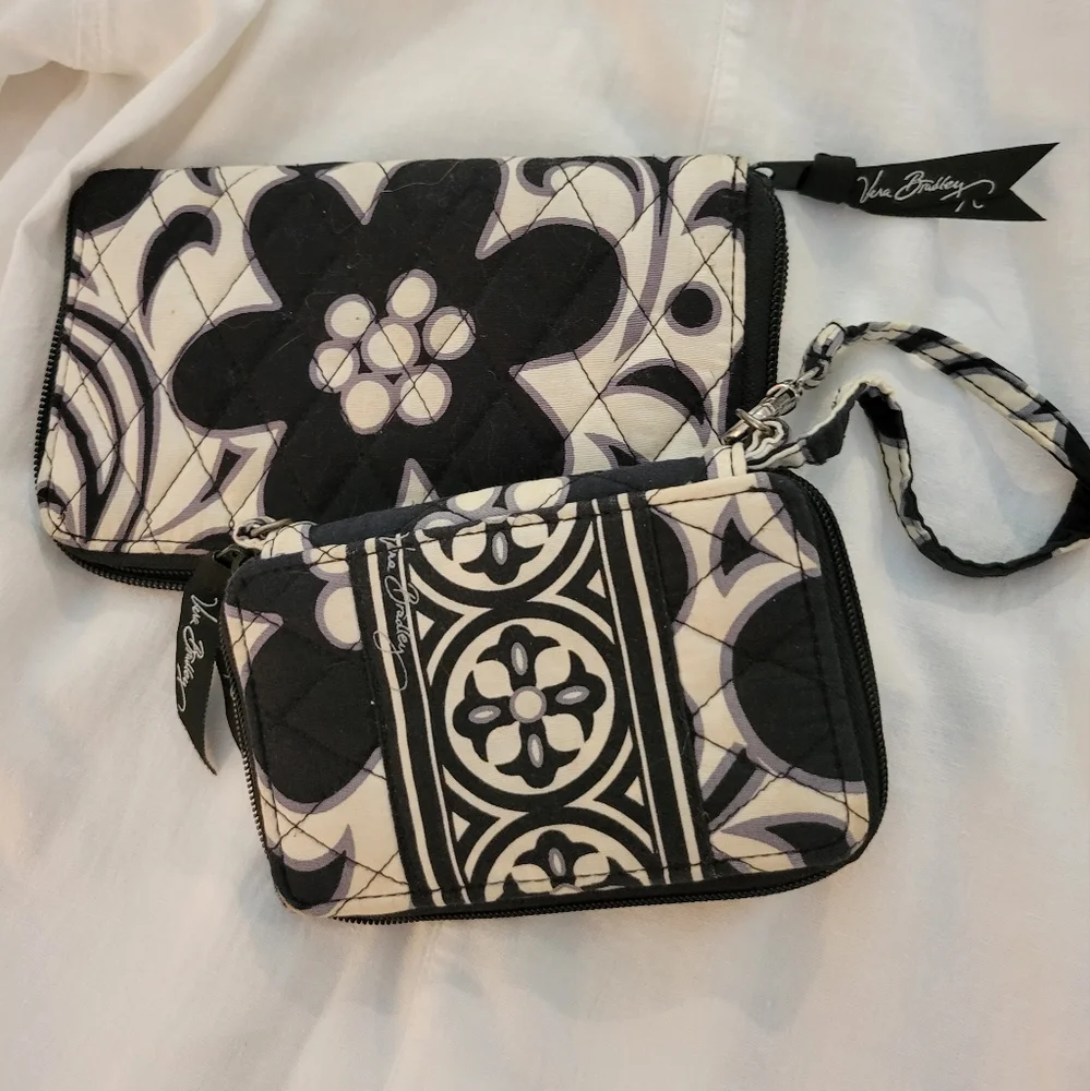 Vera Bradley Black and White Floral Phone Case Set EUC